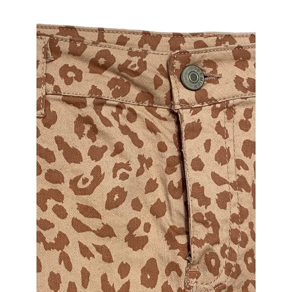 Love Tree Denim Pink Leopard Mini Skirt Size Large - Picture 2 of 8